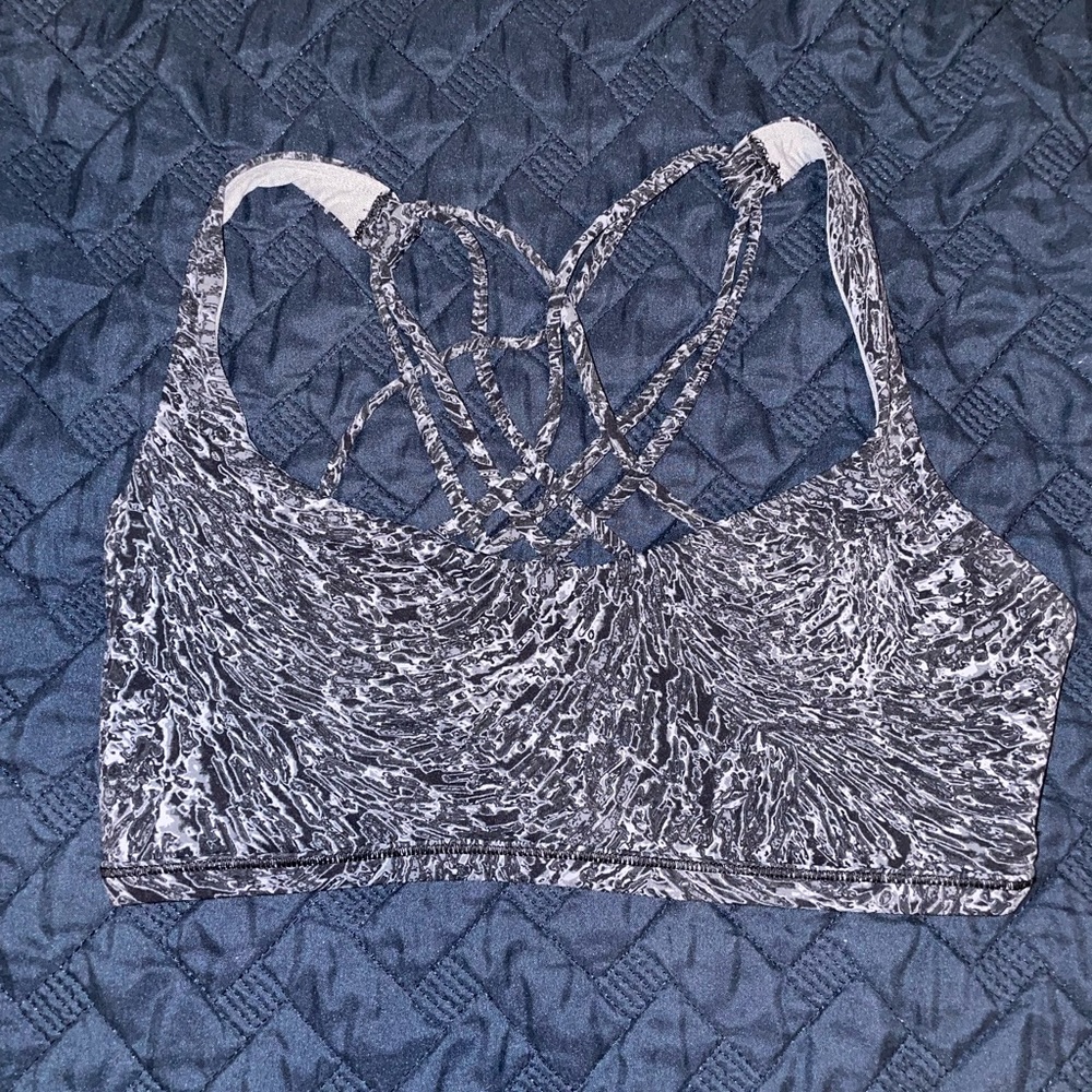 Lululemon Free to be Bra *Light support size 8